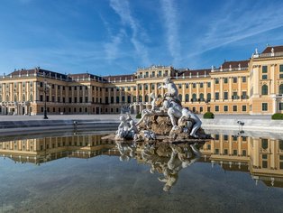 Schloss_Schoenbrunn_Ehrenhof__c__Schloss_Schoenbrunn_Kultur-_und_Betriebsges