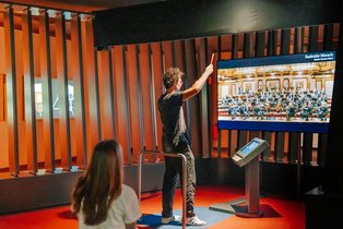 52237-haus-der-musik-virtueller-dirigent